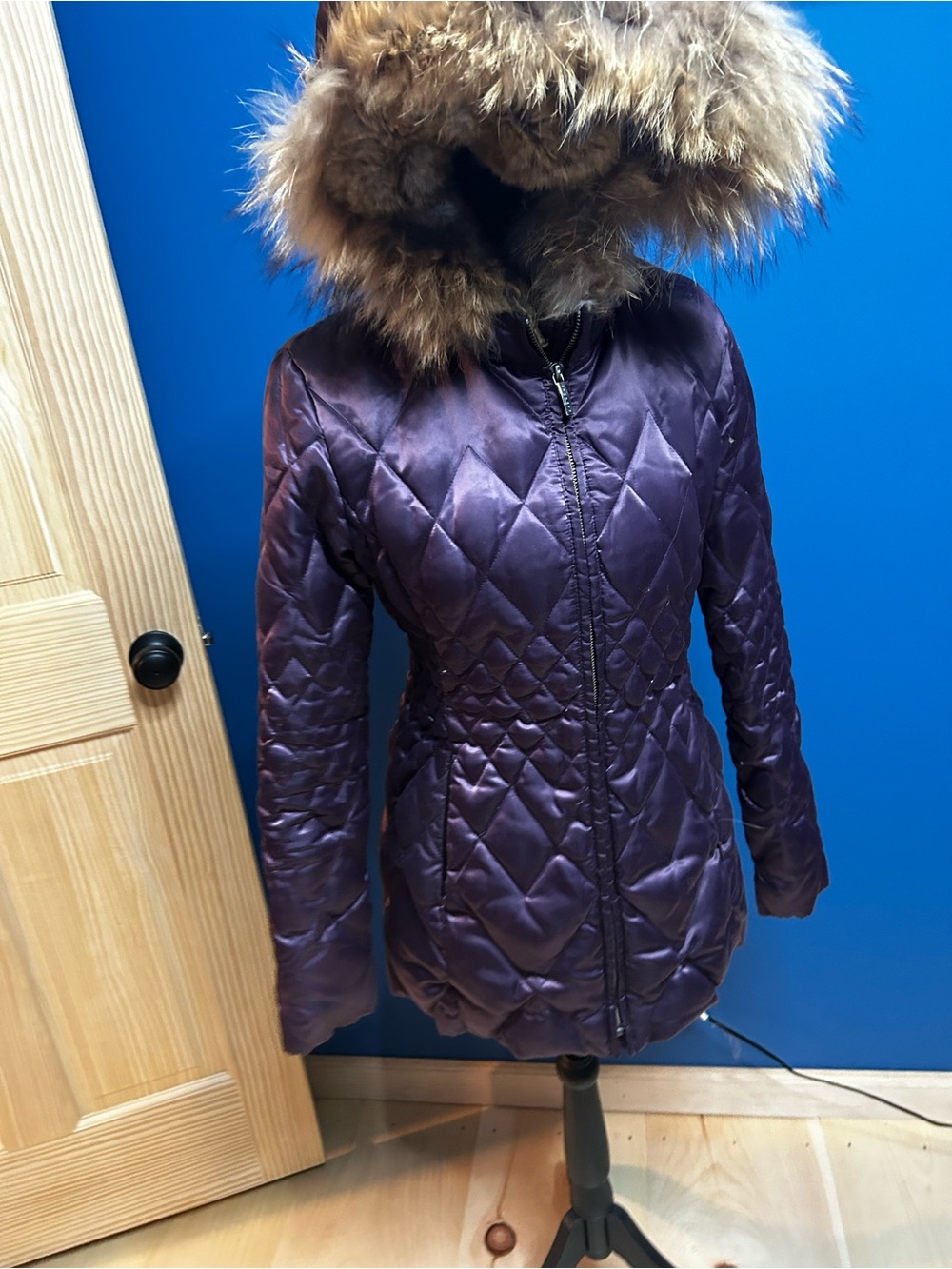Women's Quilted Purple Faux-Fur Hooded Coat Size Small - Picture 4 of 6